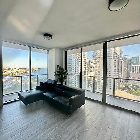 Beautiful Downtown Ocean View. Apartment Miami Bagian luar foto