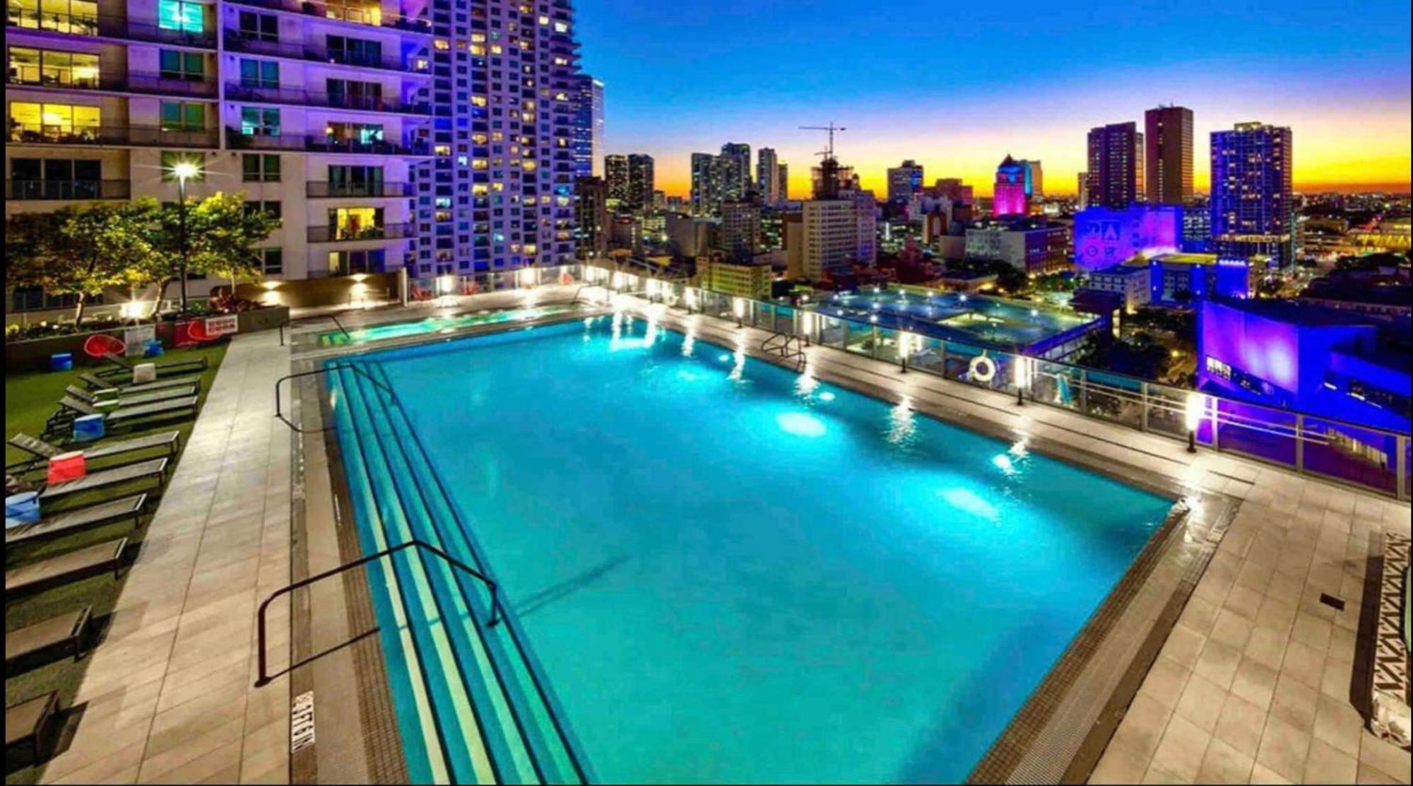 Beautiful Downtown Ocean View. Apartment Miami Bagian luar foto